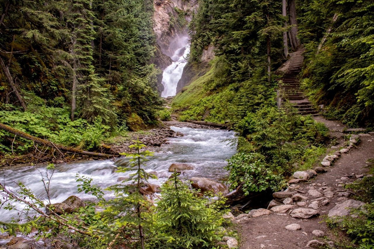 Bear Creek Falls, Canada