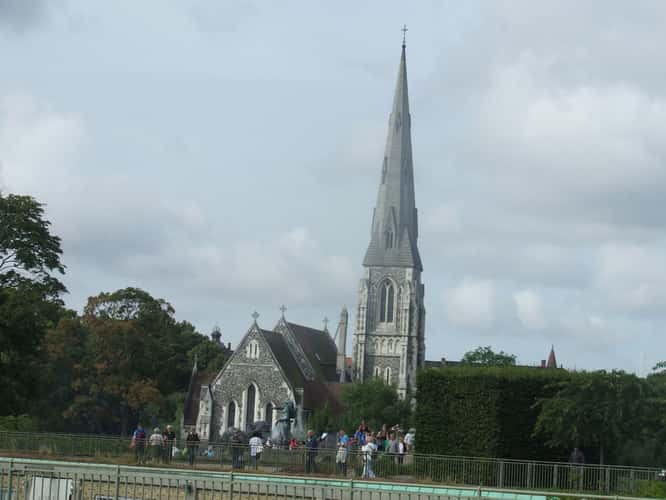 Copenhagen St Albans Church and Gefion Fountain