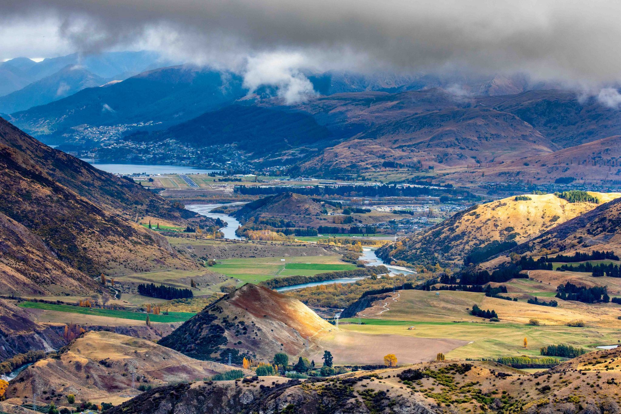 Decending into Queenstown South Island, New Zealand