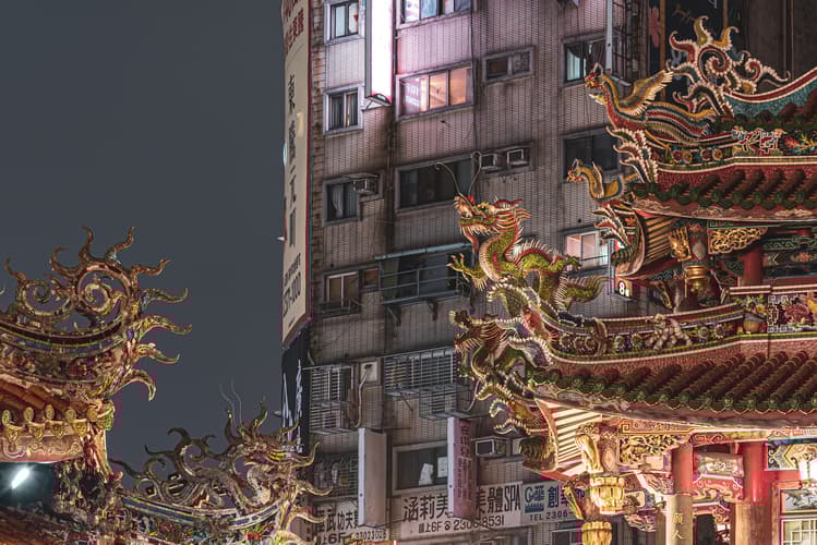 Lungshan temple in Taipeh