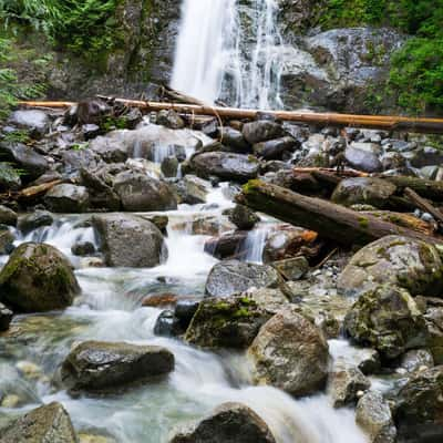 Macdonald Falls, Canada