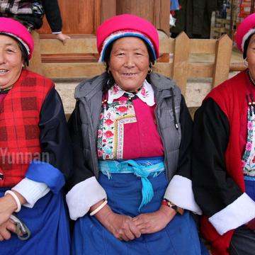 Naxi womans from Shangri-La, Yunnan, China
