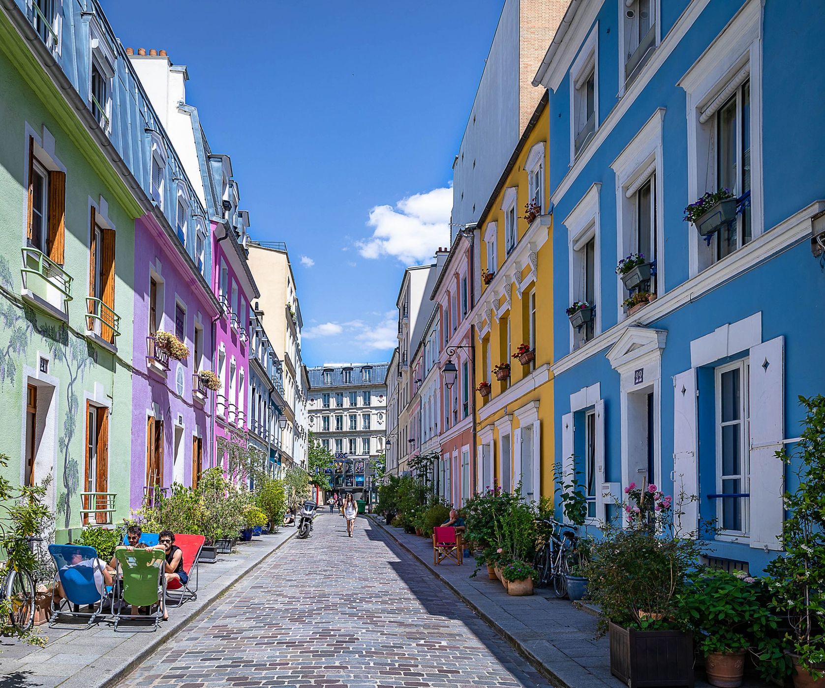 Rue Crémieux, France