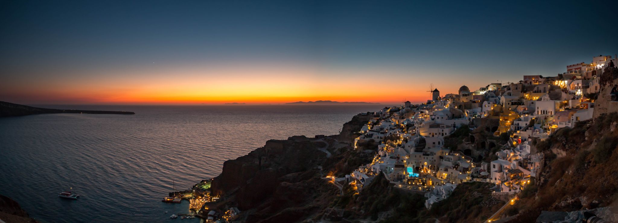 Oia, Santorini, Greece