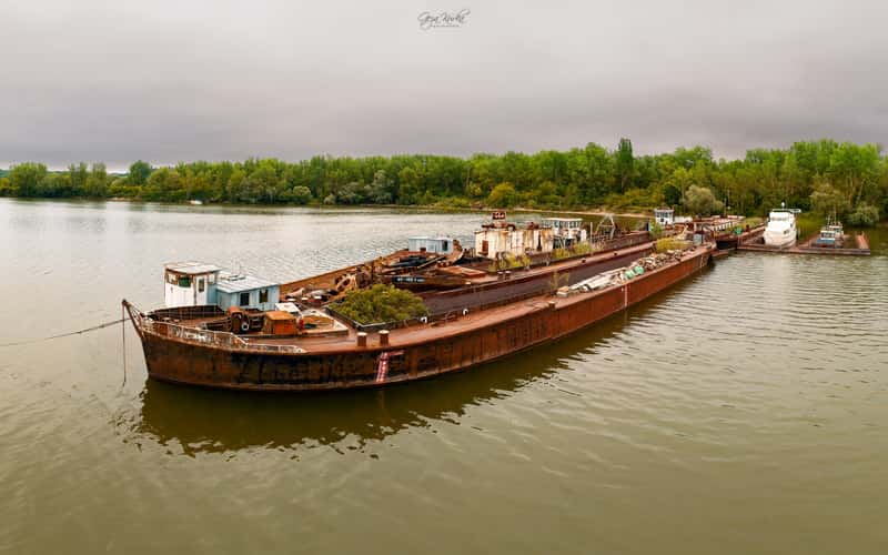 Shipwrecks in Danube bend