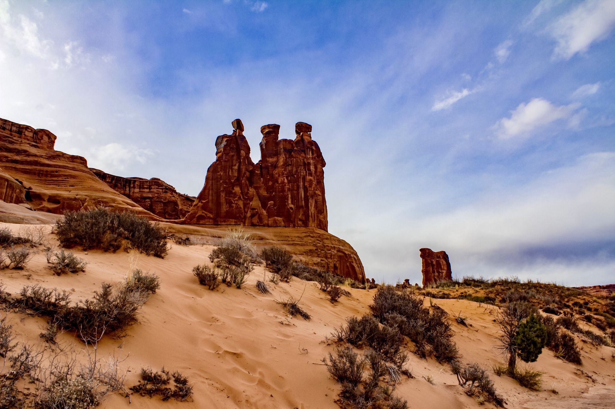 The Three Gossips, USA