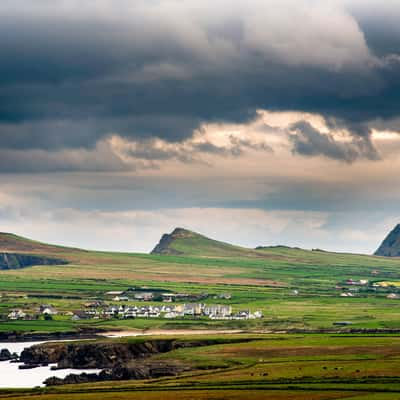 Three Sisters, Ireland