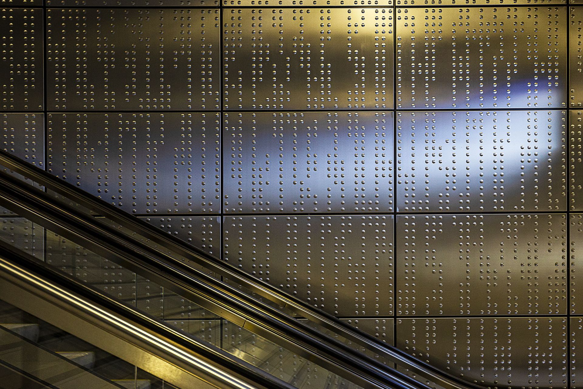 Wehrhahnlinie - U-Bahn-Station Benrather Straße, Germany