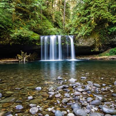 Upper Butte Creek Falls, USA