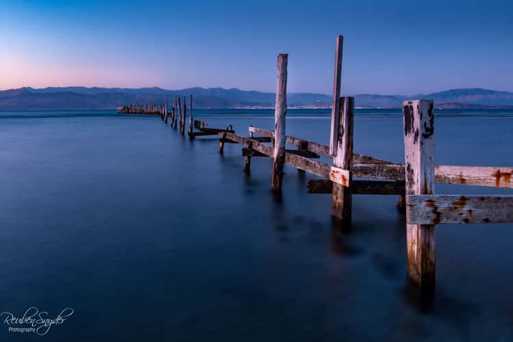 Apraos beach pier