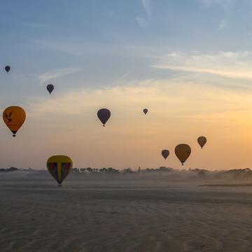 Bagan Ballooning, Myanmar