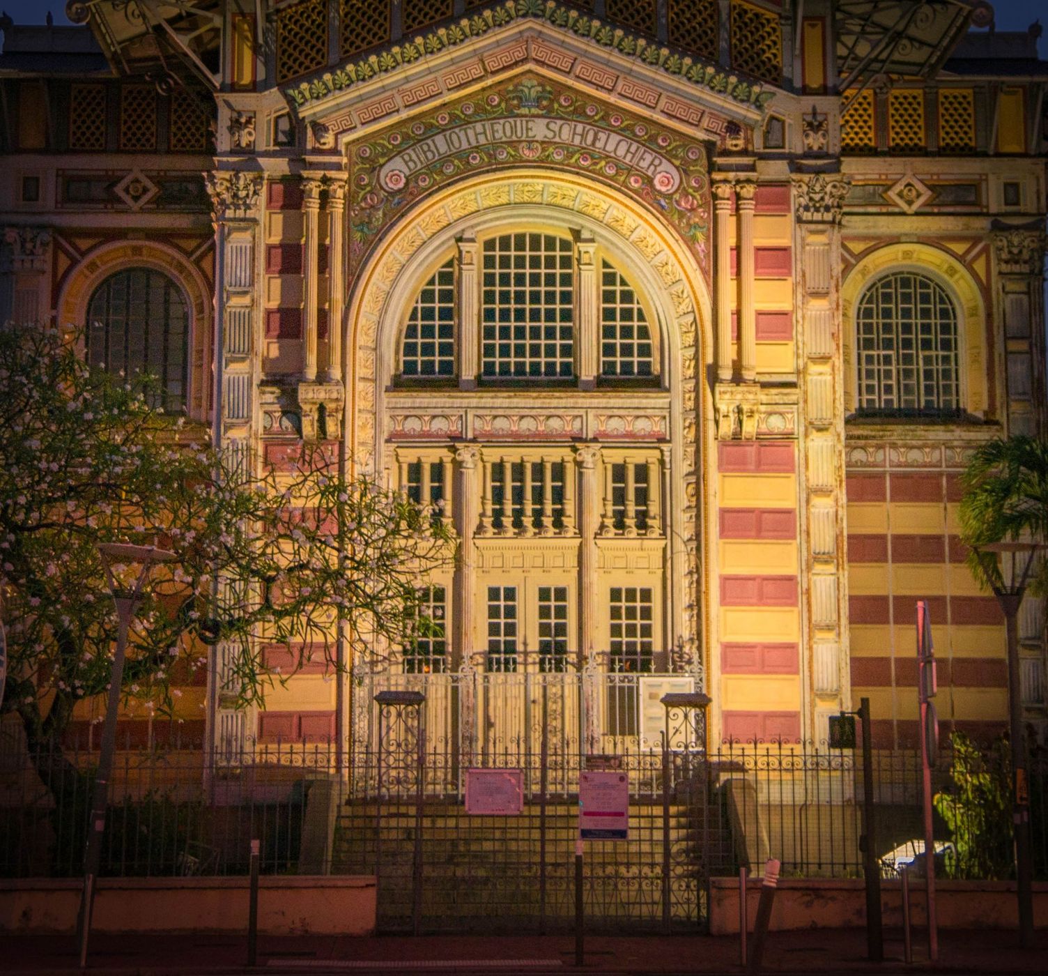 Bibliothèque Schoelcher, Martinique