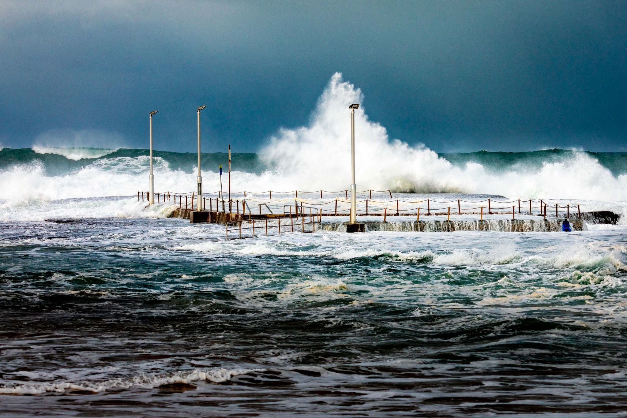 Big Wednesday surf, Mona Vale, Northern Beaches, Australia
