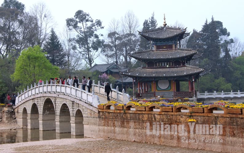 Black Dragon Pool, Lijiang - Yunnan