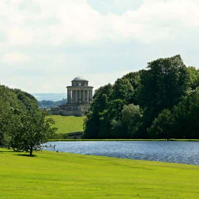 Blick auf das Mausoleum von Castle Howard, United Kingdom