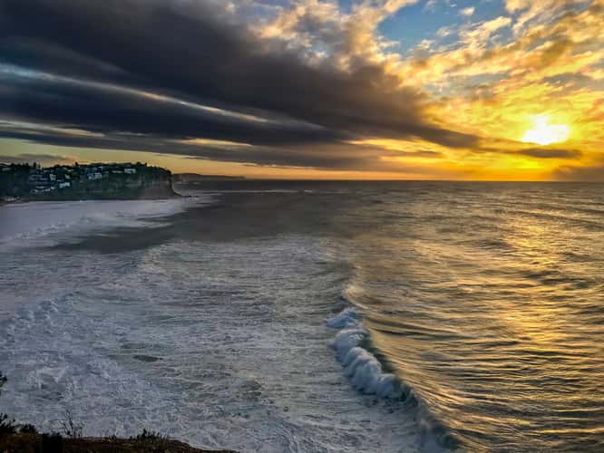 Bungen Beach & Headland sunrise Northern Beaches