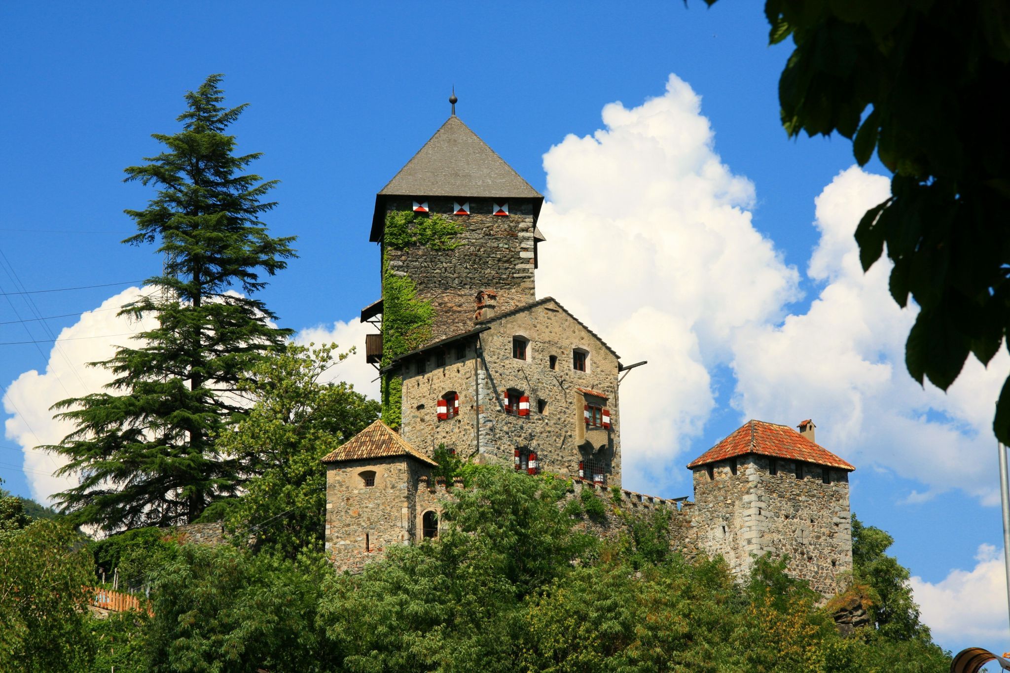 Burg Branzoll, Klausen, Südtirol, Italy
