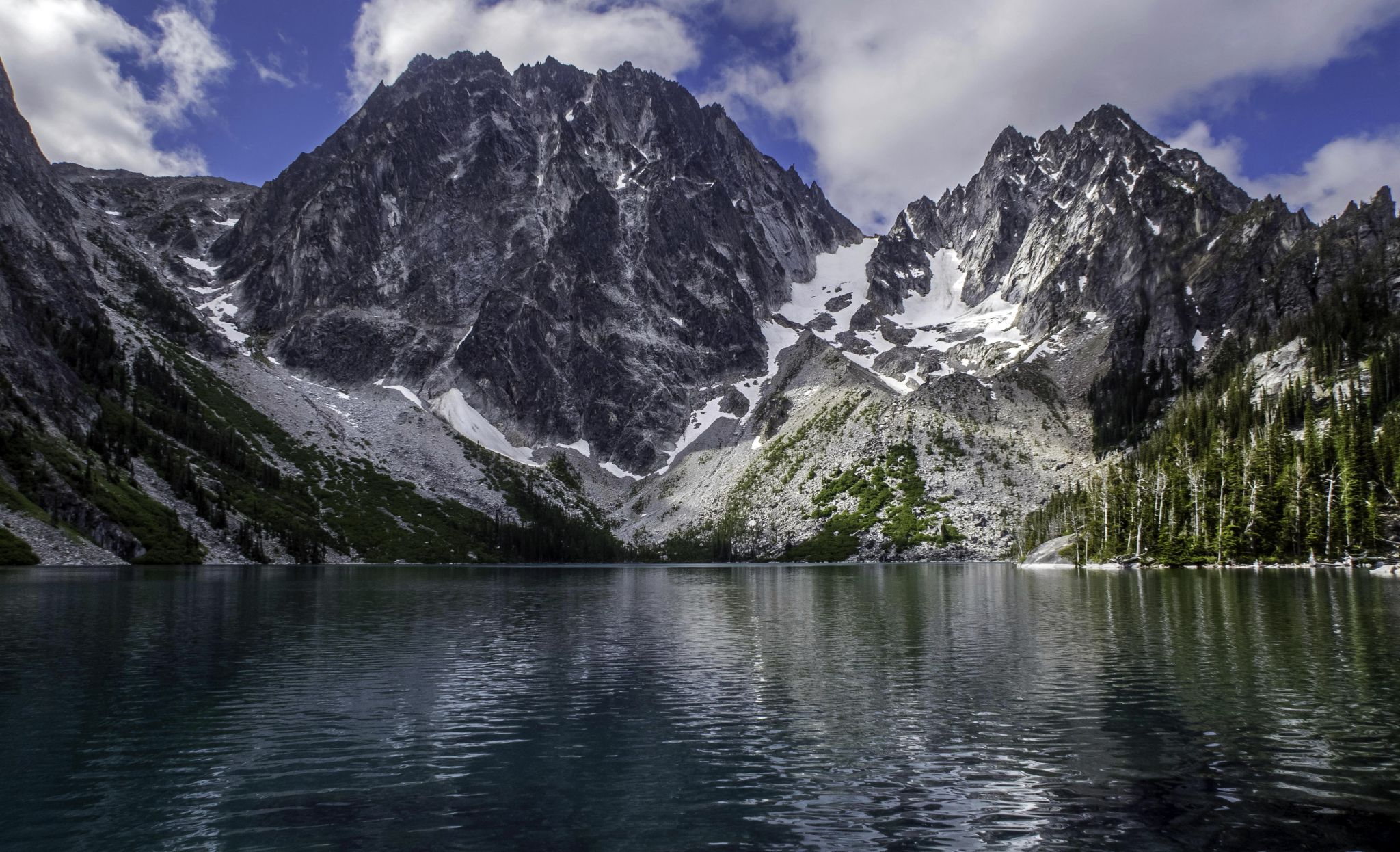 Colchuck Lake, Alpine Lakes Wilderness, Washington, USA
