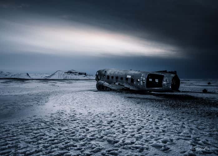 Solheimasandur Plance Wreck from the side