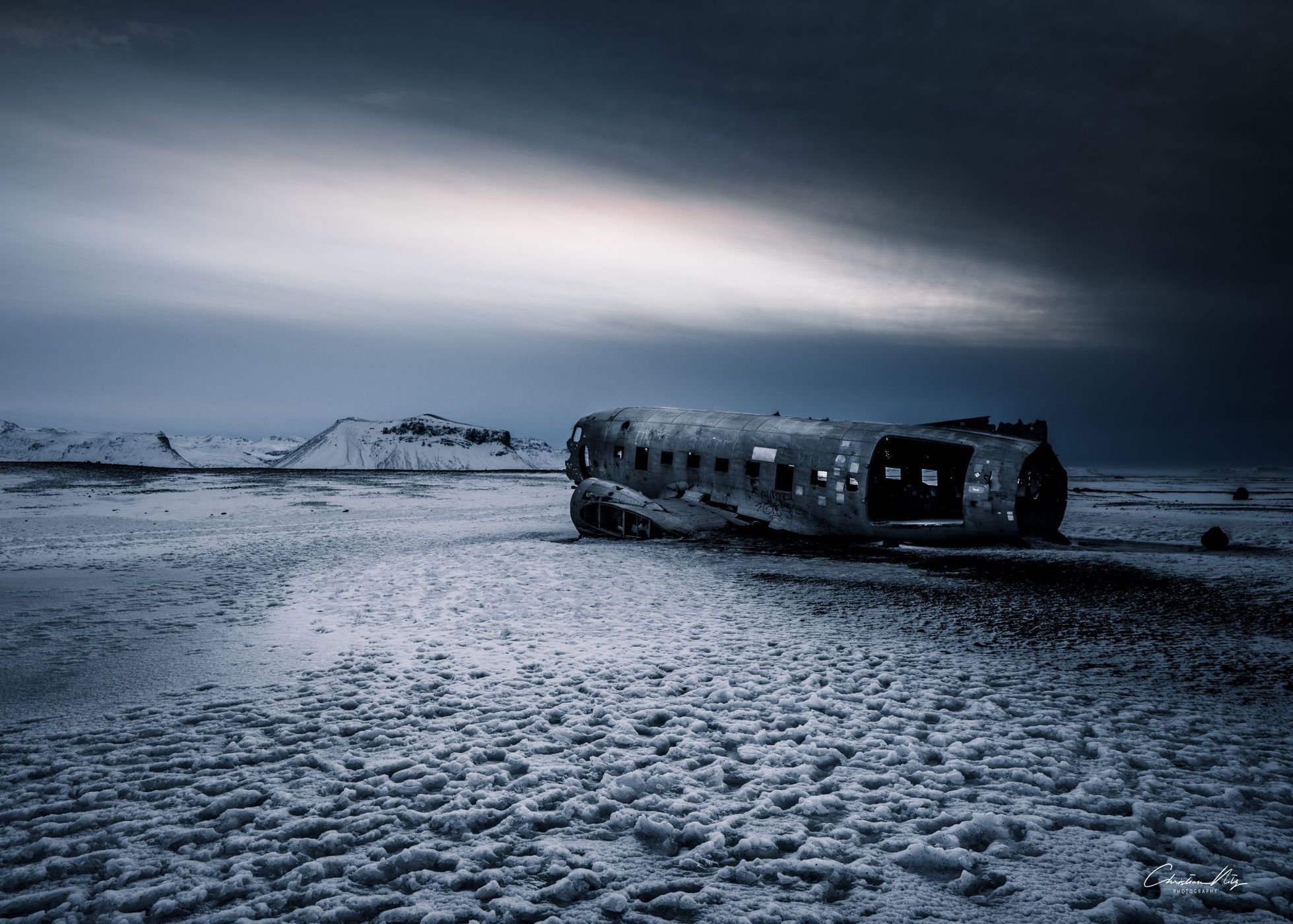 Solheimasandur Plance Wreck from the side, Iceland