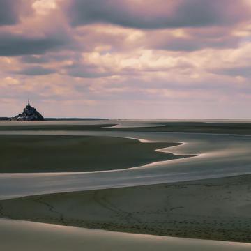 Game of light and shadow, Baie du Mont Saint-Michel, France