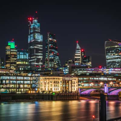 London, river side, by the Millenium Bridge, United Kingdom