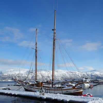 Lyngseidet harbour, Norway