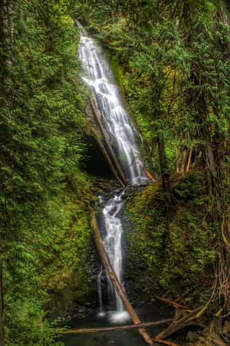 Murhut Falls