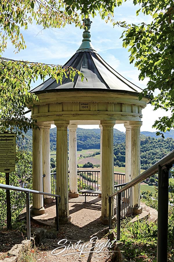 Pavillon über Streitberg, Germany