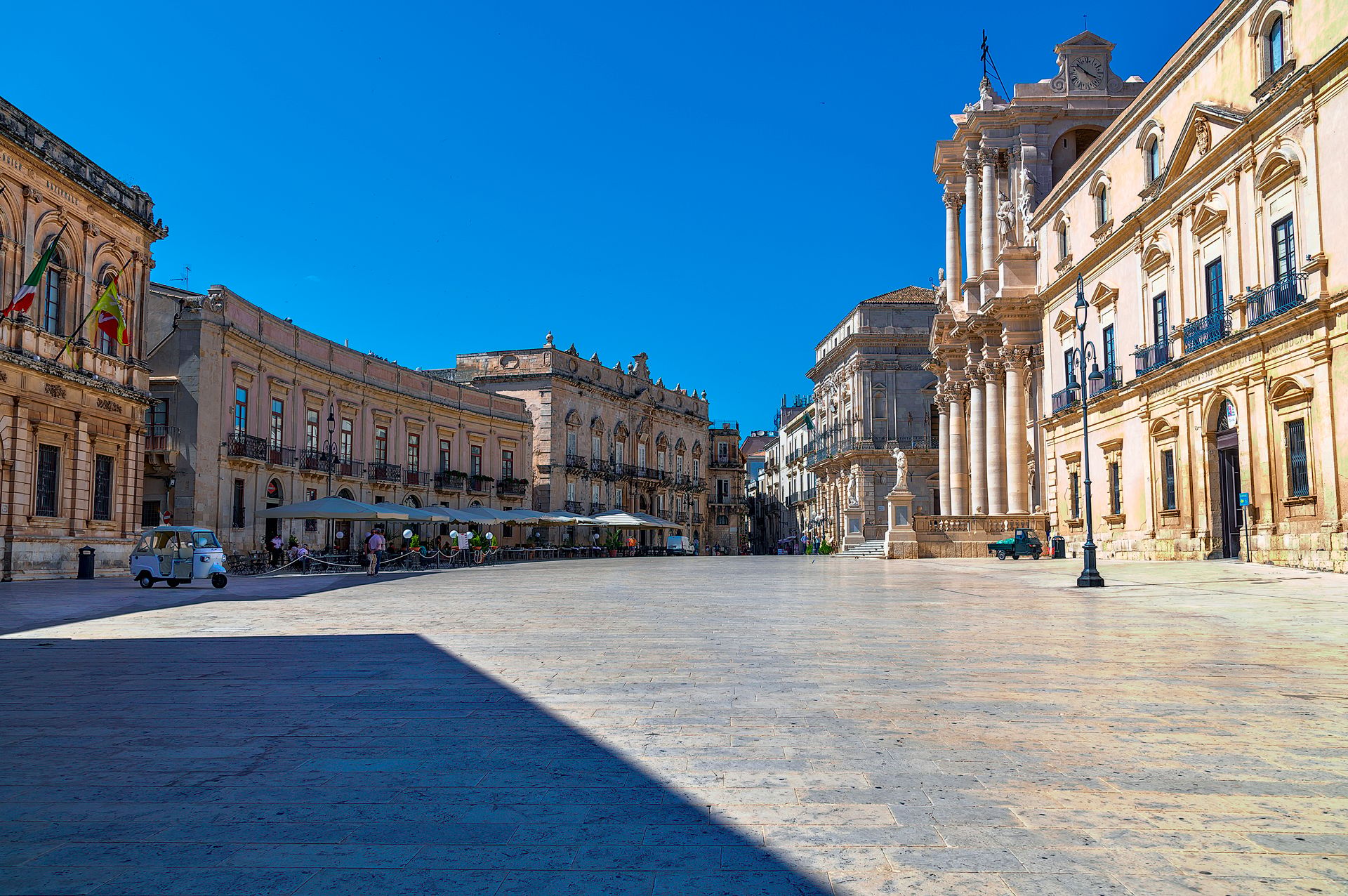 Piazza Duomo Syracus, Italy