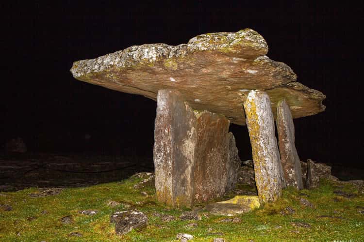 Poulnabrone Dolmen