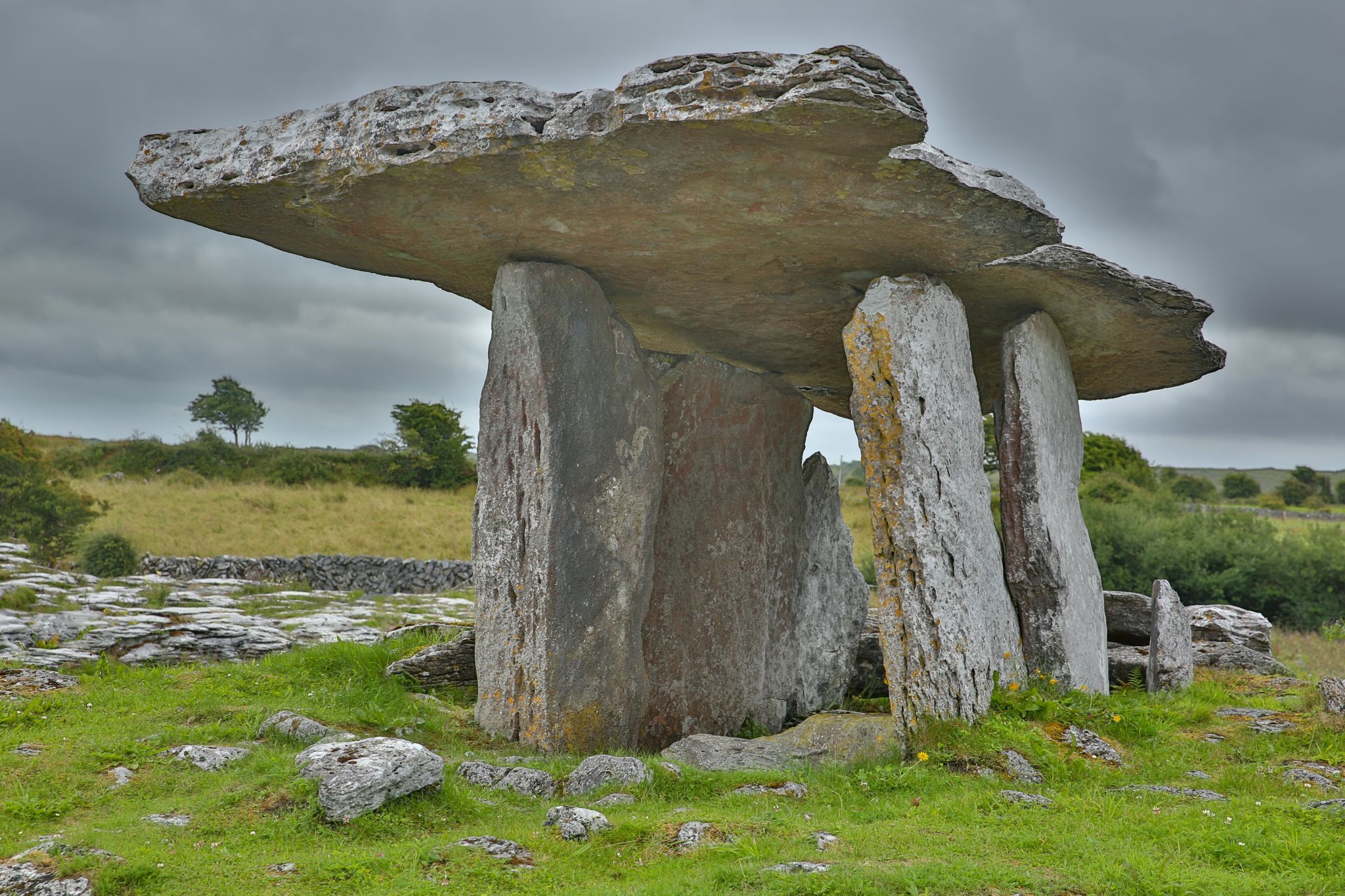 Poulnabrone Dolmen, Ireland