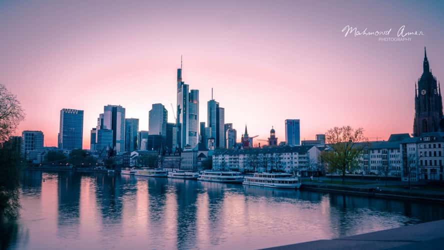 Skyline View at Alte Brücke, Frankfurt am Main