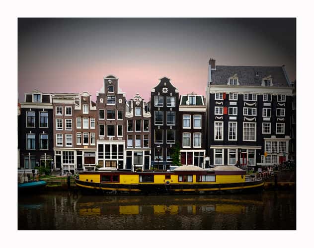 The Yellow Boat, Amsterdam
