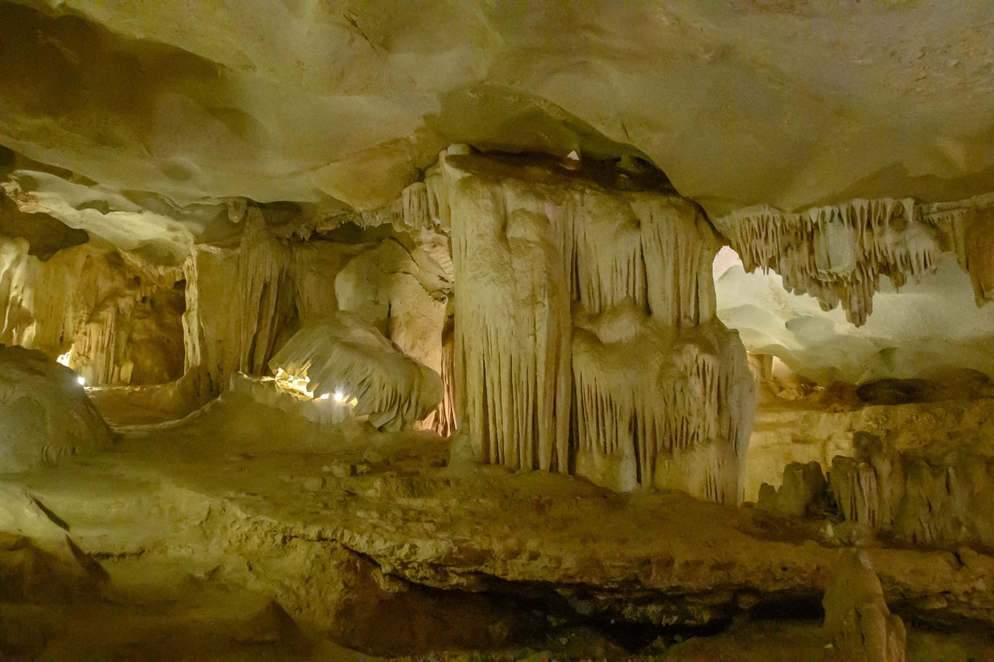 Thien Canh Son cave and beach, Vietnam