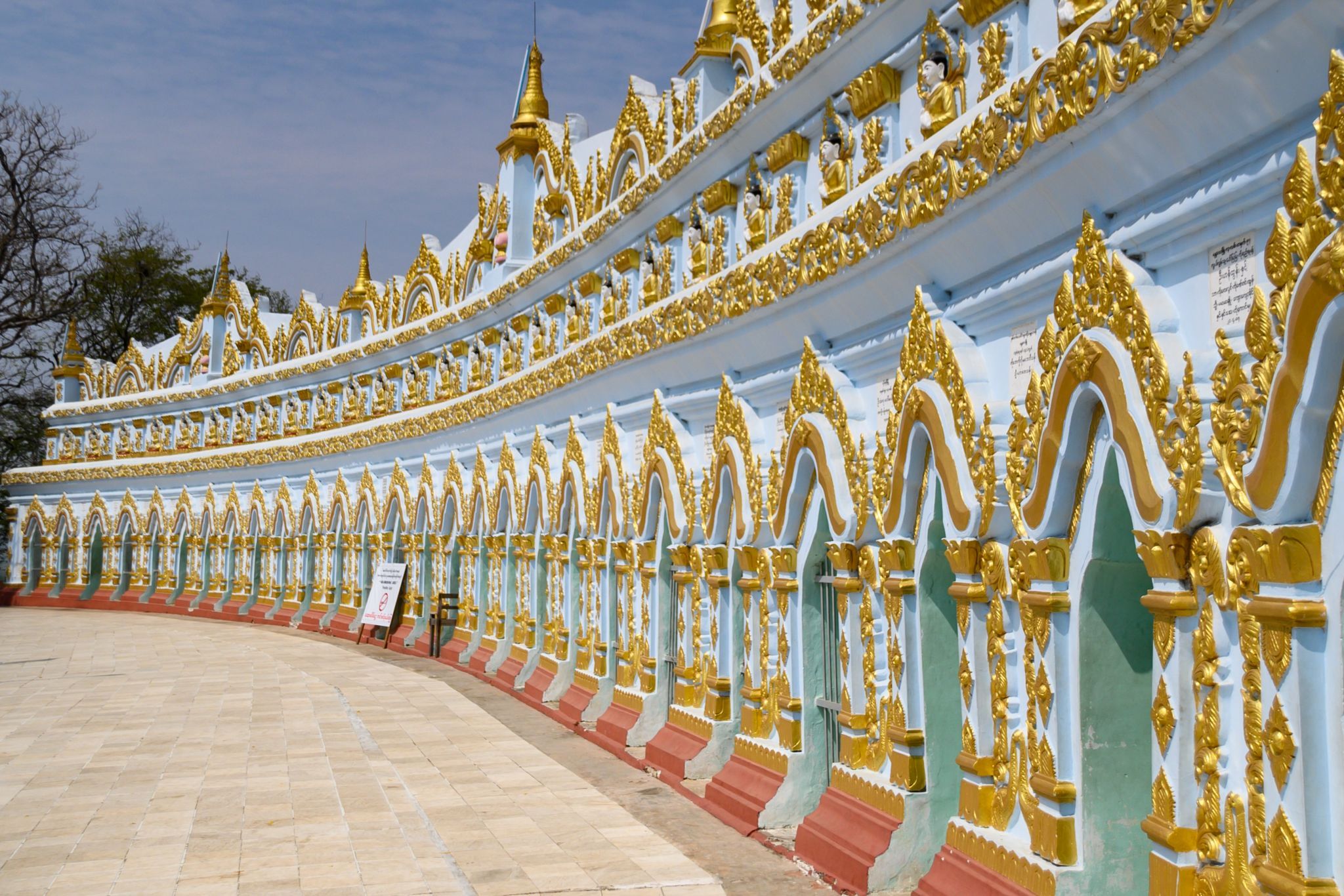 U Min Thonze Temple, Myanmar