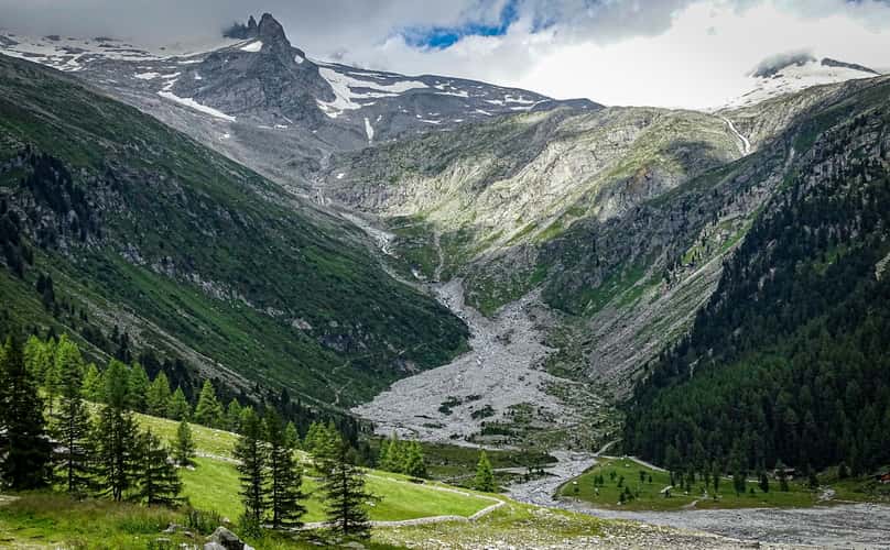 View from Lago di Neves