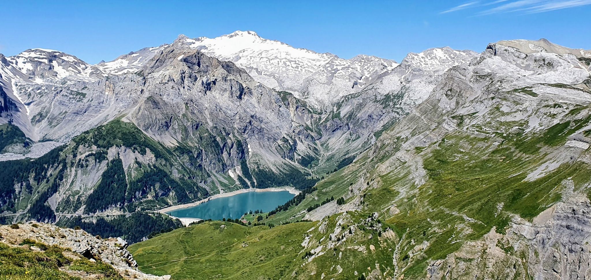 Bella Lui, Switzerland