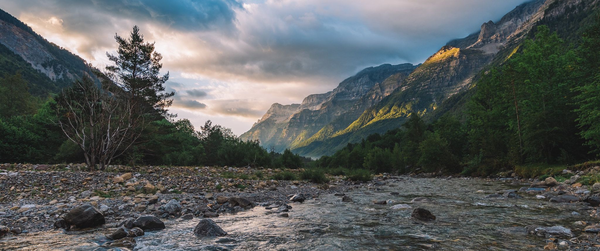 Bielsa, Río Cinca, Monte Perdido, Pirineos, Spain