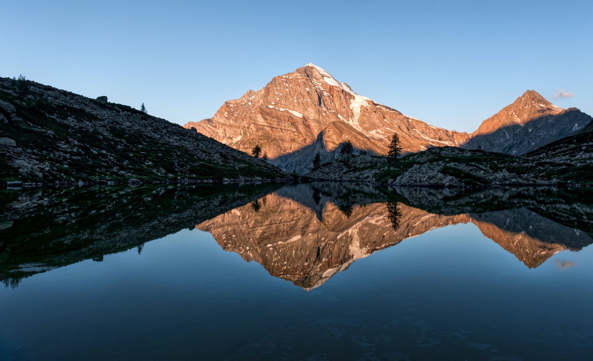 Bivacco Beniamino Farello, Italy
