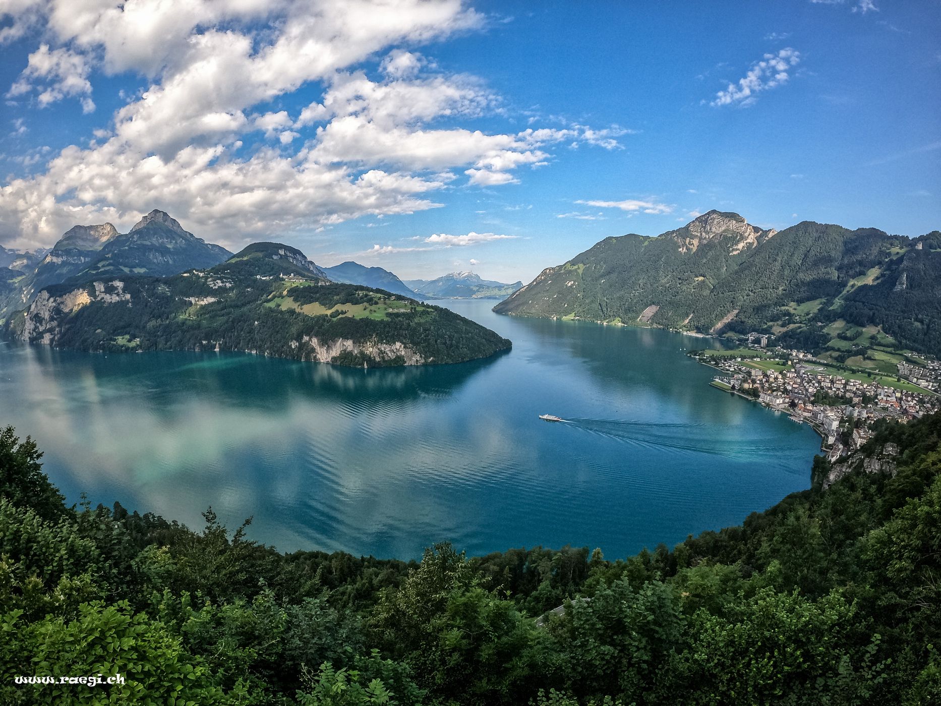 View from Axenstein over Vierwaldstättersee, Ingenbrohl, Switzerland