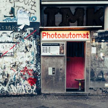 Photoautomat am KottbusserTor, Germany