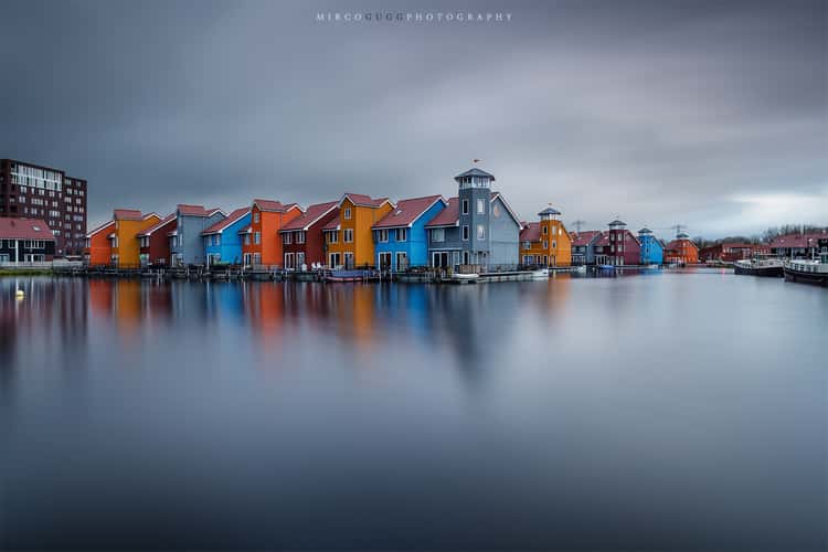 Colourful houses at Reitdiephaven