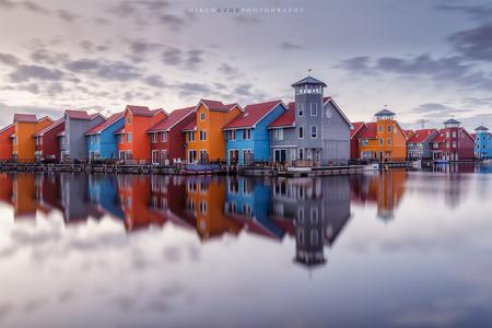 Colourful houses at Reitdiephaven