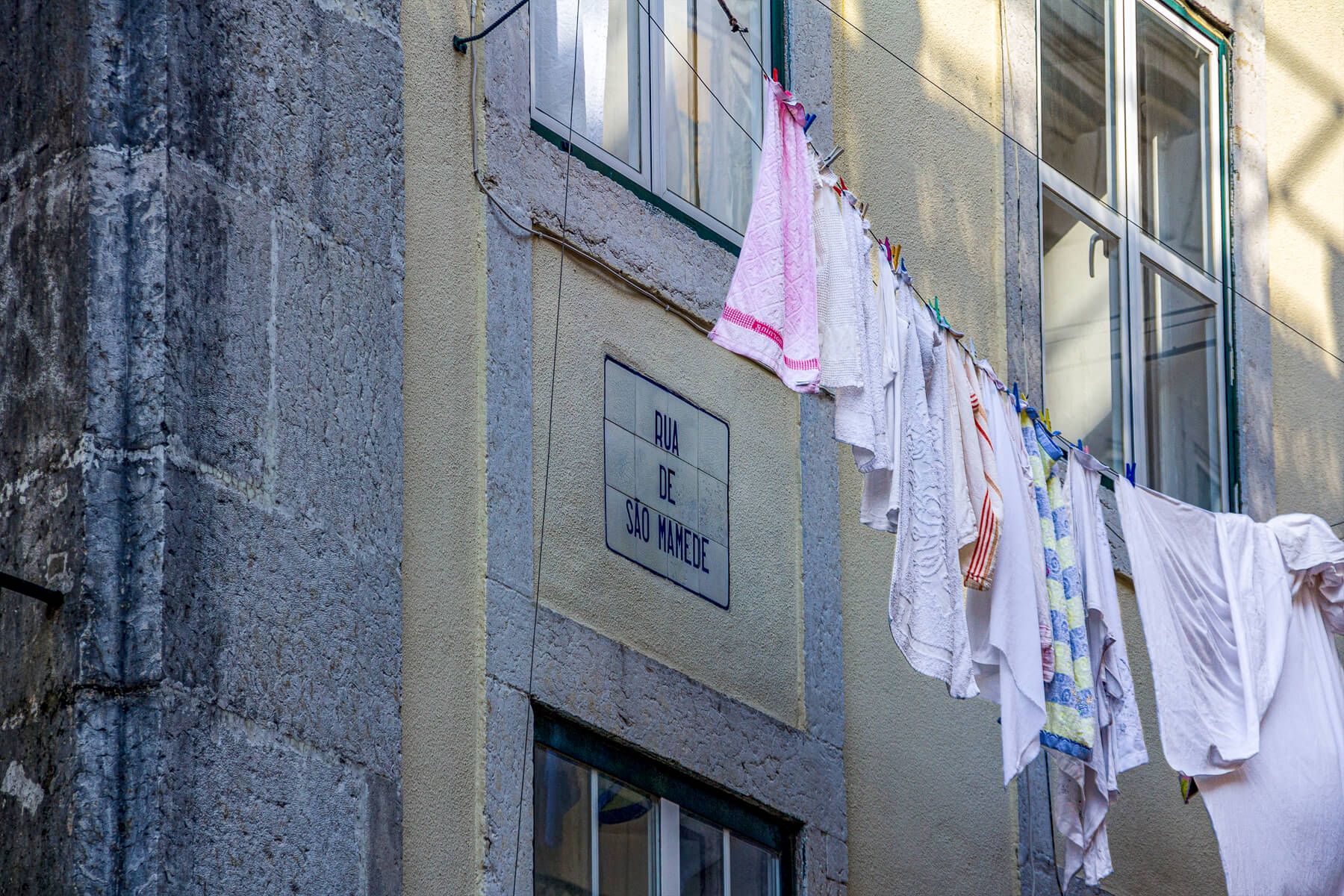 Rua de São Mamede, Lisbon, Portugal