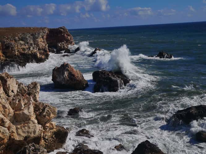 Tyulenovo Cliffs