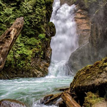 Bear Creek Falls, Canada