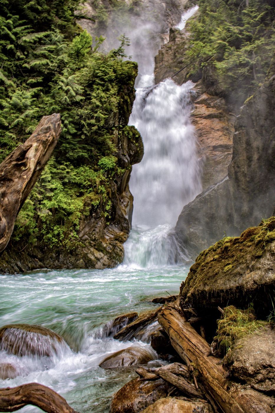 Bear Creek Falls, Canada