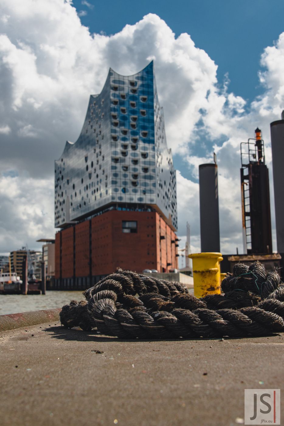 Überseebrücke (Elbphilharmonie view), Germany