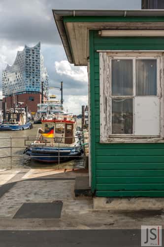 Überseebrücke (Elbphilharmonie view)